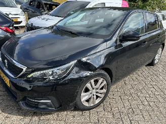  Peugeot 308 1.2 PureTech     5 Drs 2019/3