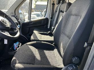 Opel Movano 2.2 Diesel  L2H2  3.5t Zwaar HD picture 8