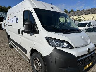 Opel Movano 2.2 Diesel  L2H2  3.5t Zwaar HD picture 3