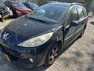 krockskadad bil auto Peugeot 207 SW  1.4 2010/11