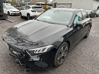 krockskadad bil auto Mercedes A-klasse 180 Star Edition  Automaat  ( 1337 Km !!! ) 2025/6