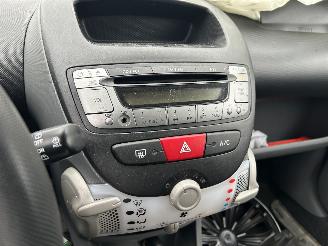 Peugeot 107 1.0-12V  XS Automaat  5 Drs- Airco picture 7