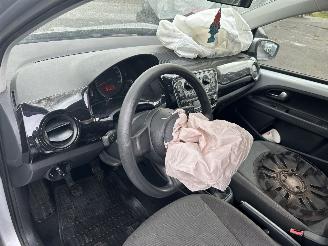 Volkswagen Up! 1.0 picture 9