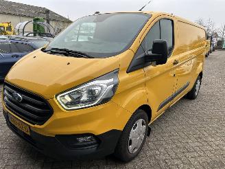 skadebil bedrijf Ford Transit Custom 320  2.0 TDCI   L2H1 Trend 2022/7