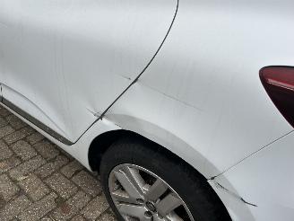 Renault Clio 1.0 TCe Zen Business picture 6