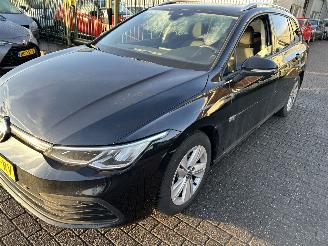 skadebil auto Volkswagen Golf Stationcar 1.0 TSI Life 2024/1