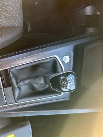 Volkswagen Golf Stationcar 1.0 TSI Life picture 14