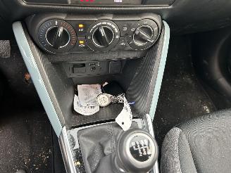 Mazda 2 1.5 Hybrid  Cente Line picture 13