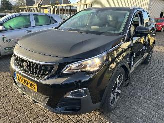 škoda osobní automobily Peugeot 3008 1.2 PureTech  Automaat 2017/3