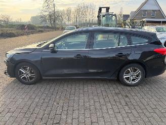 Ford Focus 1.0 EcoBoost Stationcar  Edition Business picture 10