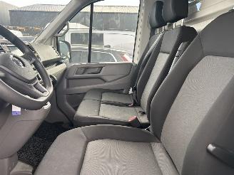 Volkswagen Crafter 2.0 TDI  Automaat Bakwagen met Laadklep.    (  Motorschade ) picture 8