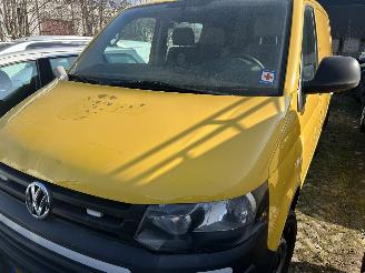 skadebil auto Volkswagen Transporter 2.0 TDI 2015/1