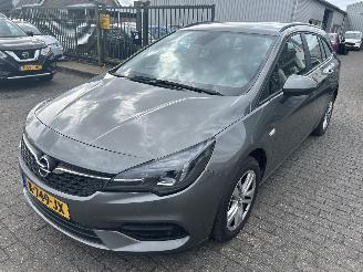 krockskadad bil auto Opel Astra Sports Tourer 1.2 Edition 2021/1