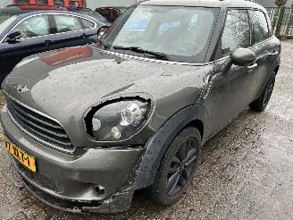 krockskadad bil auto Mini Countryman 1.6 One Edition  ( Panoramadak ) 2012/10