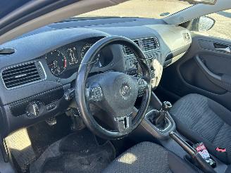 Volkswagen Jetta 1.6 TDI picture 13