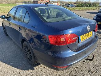 Volkswagen Jetta 1.6 TDI picture 6