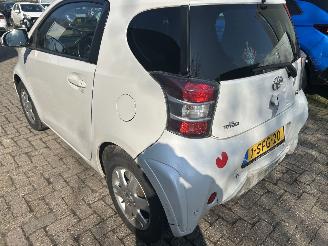 Toyota iQ  picture 6