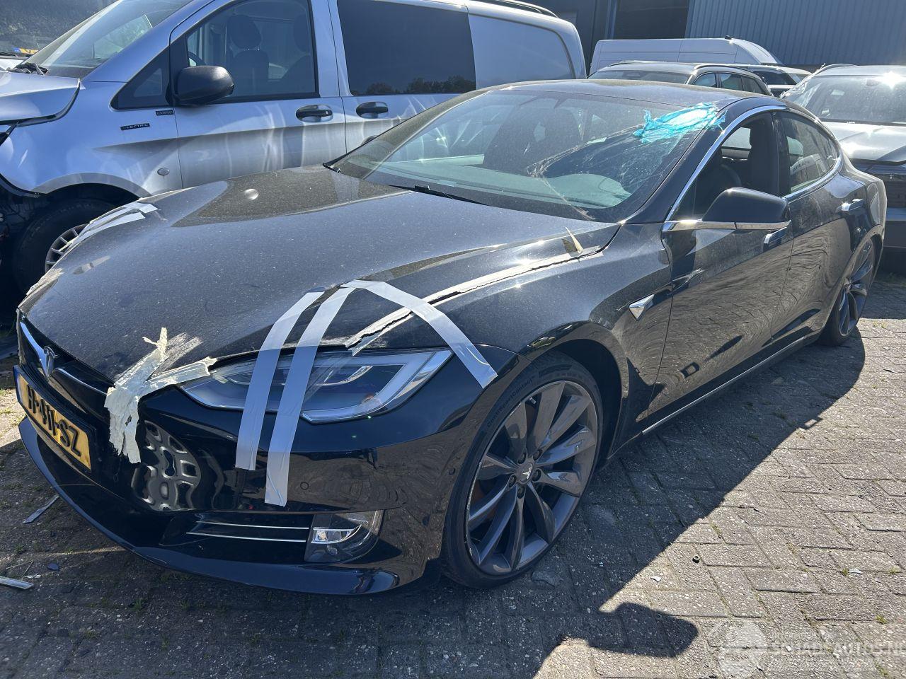 Tesla Model S Longe Range