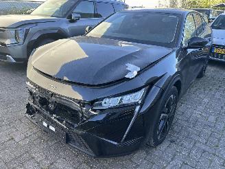 skadebil auto Peugeot 408 1.2 PureTech Allure  Automaat  HB  ( 26624 Km ) 2024/3