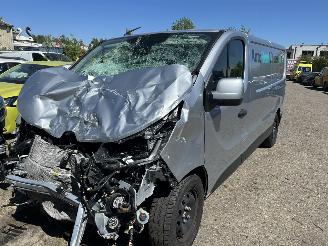 Coche accidentado Renault Trafic 2.0 DCI  T30  L2 2024/11