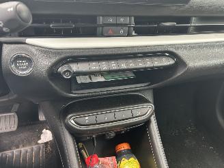 Fiat 600 1.2 Hybrid Urban  Automaat picture 13