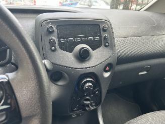 Toyota Aygo 1.0 VVT-I   X-Fun picture 8