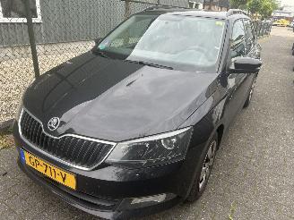 Coche accidentado Skoda Fabia Stationcar 1.2  TSI  Ambition 2015/7