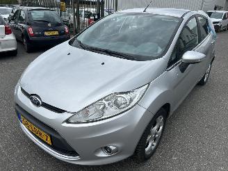 skadebil auto Ford Fiesta 1.25 Titanium   5 Drs 2010/3