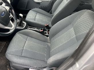 Ford Fiesta 1.25 Titanium   5 Drs picture 7
