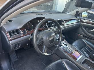 Audi A8 3.2 V6 FSI picture 11