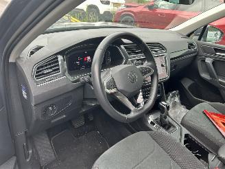 Volkswagen Tiguan 1.4 TSI  e Hybrid Automaat picture 19
