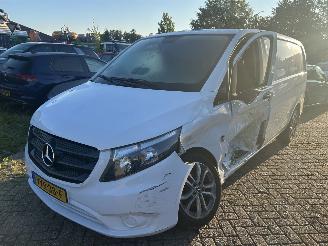skadebil auto Mercedes Vito 111 CDI 2019/7