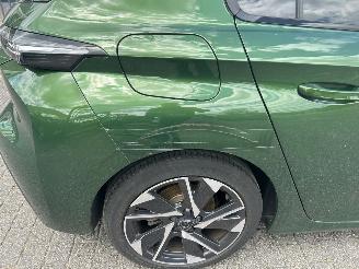 Peugeot 308 1.2 PureTech  Allure Pack Business   5 drs picture 7
