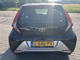 Toyota Aygo 1.0 VVT-i  x-Play   ( Diefstal radio ) picture 5
