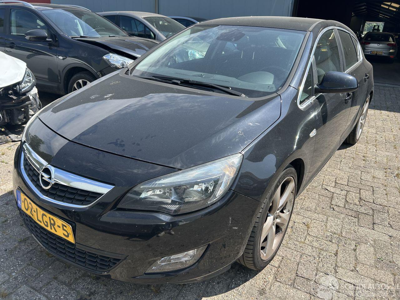 Opel Astra 1.4 Turbo   5 Drs