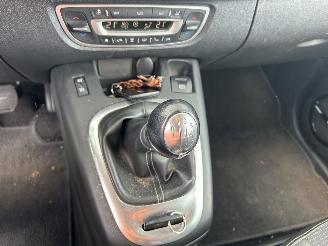 Renault Scenic 1.5 DCI  Bose  7 persoons picture 10
