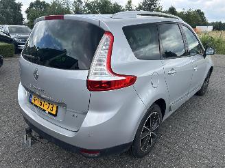 Renault Scenic 1.5 DCI  Bose  7 persoons picture 6