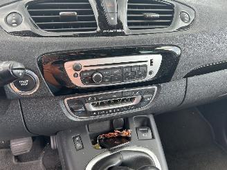 Renault Scenic 1.5 DCI  Bose  7 persoons picture 11