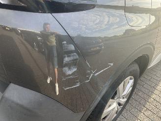 Peugeot 5008 1.2 PureTech  Executive picture 5