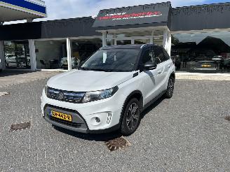 Vaurioauto  passenger cars Suzuki Vitara 1.6D High Executive 2016/10