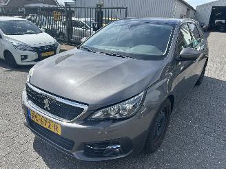 Unfallwagen Peugeot 308 SW 1.2 PureTech 2017/12