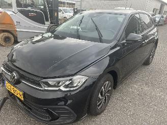 uszkodzony samochody osobowe Volkswagen Polo 1.0 TSI  Automaat Life Edition 2024/9