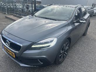 skadebil auto Volvo V-40 Cross Country  1.5 T3  Automaat 2019/9