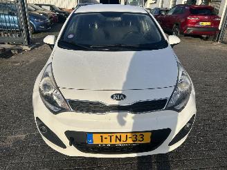 Kia Rio 1.2i  5 drs picture 2