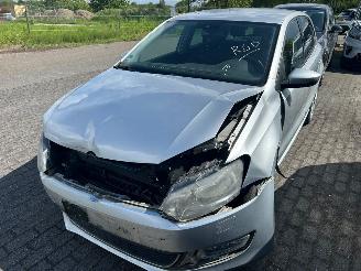 krockskadad bil auto Volkswagen Polo 1.2-12V  Life 2014/2