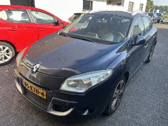 Auto incidentate Renault Mégane Stationcar  1.4  TCe  Dynamic 2010/2