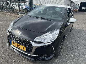 skadebil auto Citroën DS3 1.2 PureTech  So Chic 2016/11