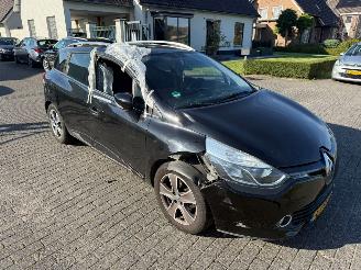 Renault Clio Estate 0.9 TCe  Night&Day picture 2