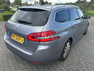 Peugeot 308 SW  1.2 Pure Tech Exclusive picture 4