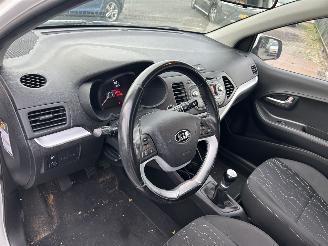 Kia Picanto 1.0 CVVT  Super Pack picture 11
